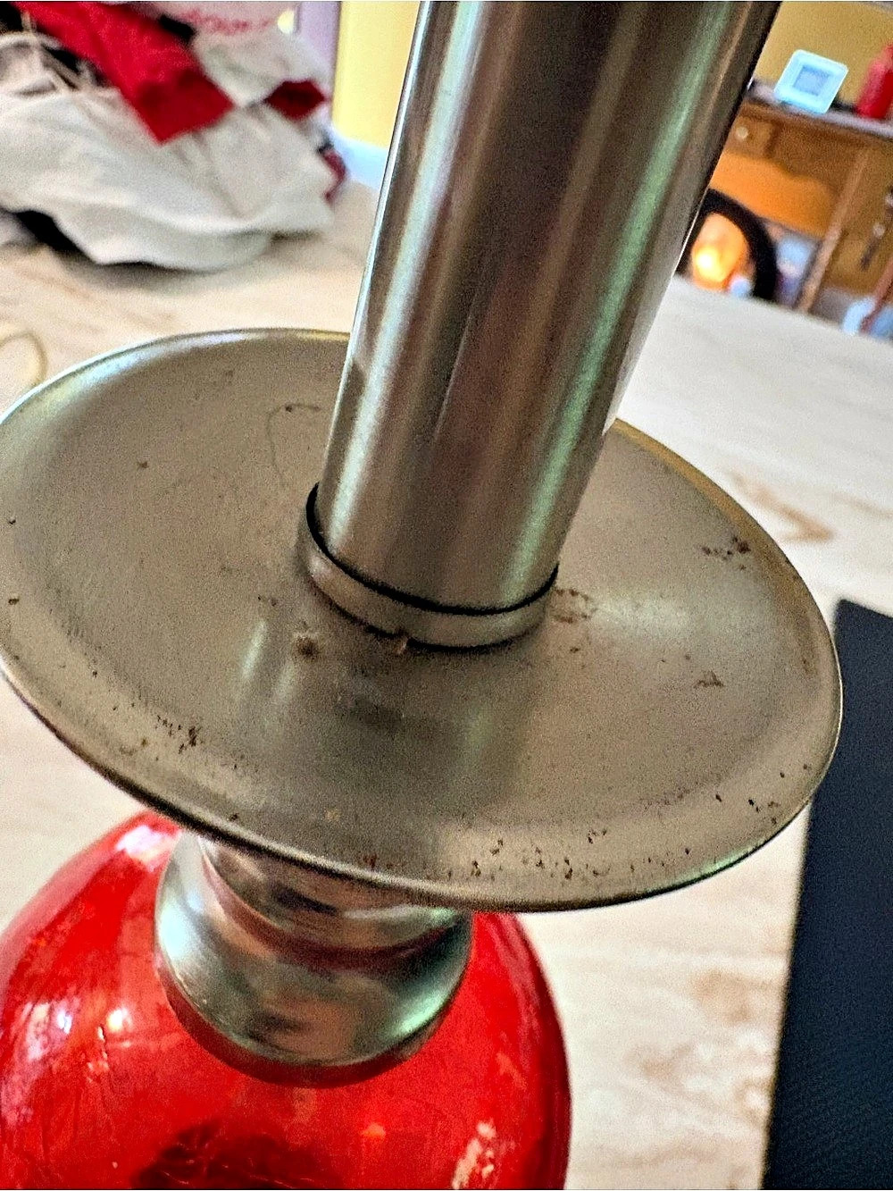 Red crackle Glass Table Lamp - Picture 7 of 10